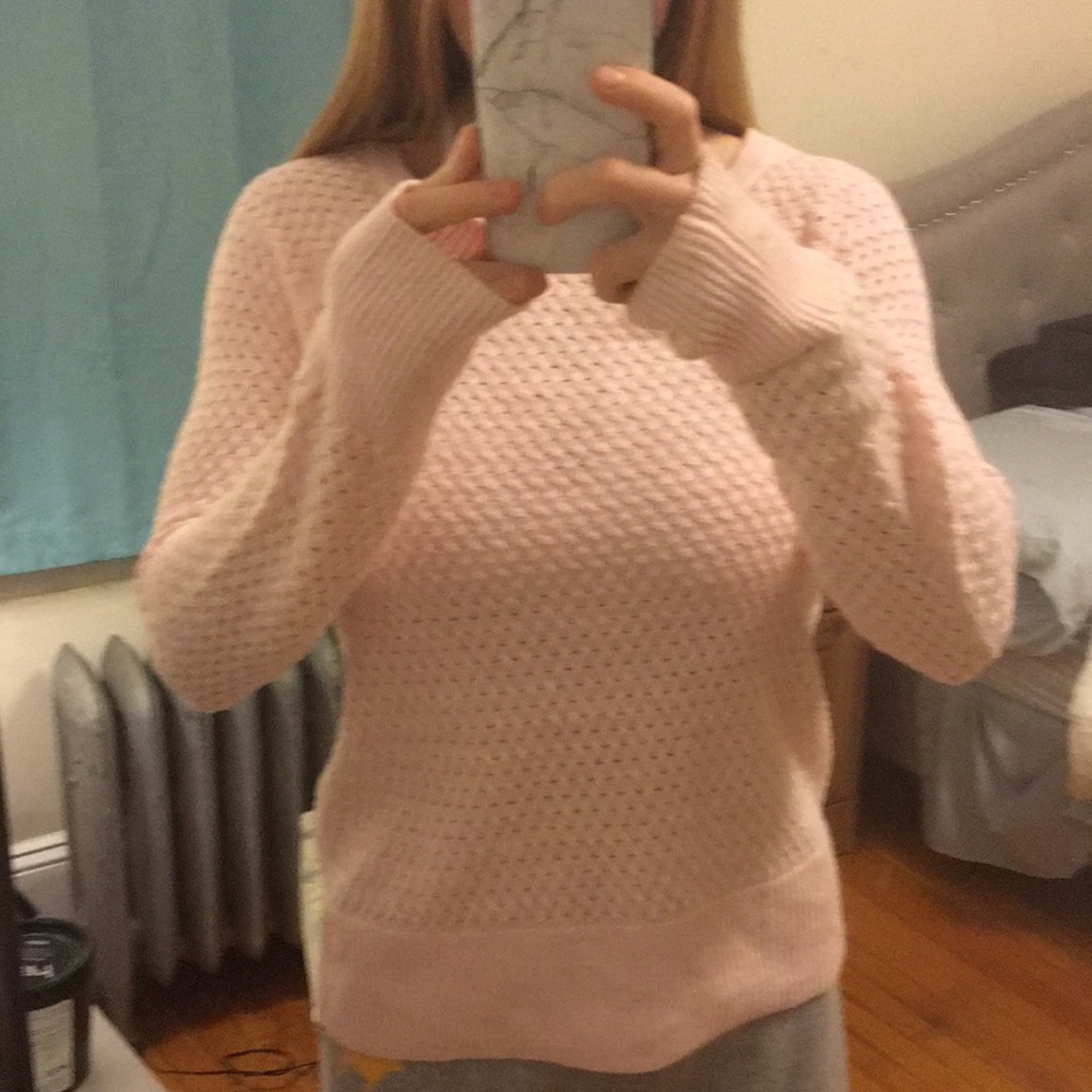 American Eagle Soft Pink Sweater
